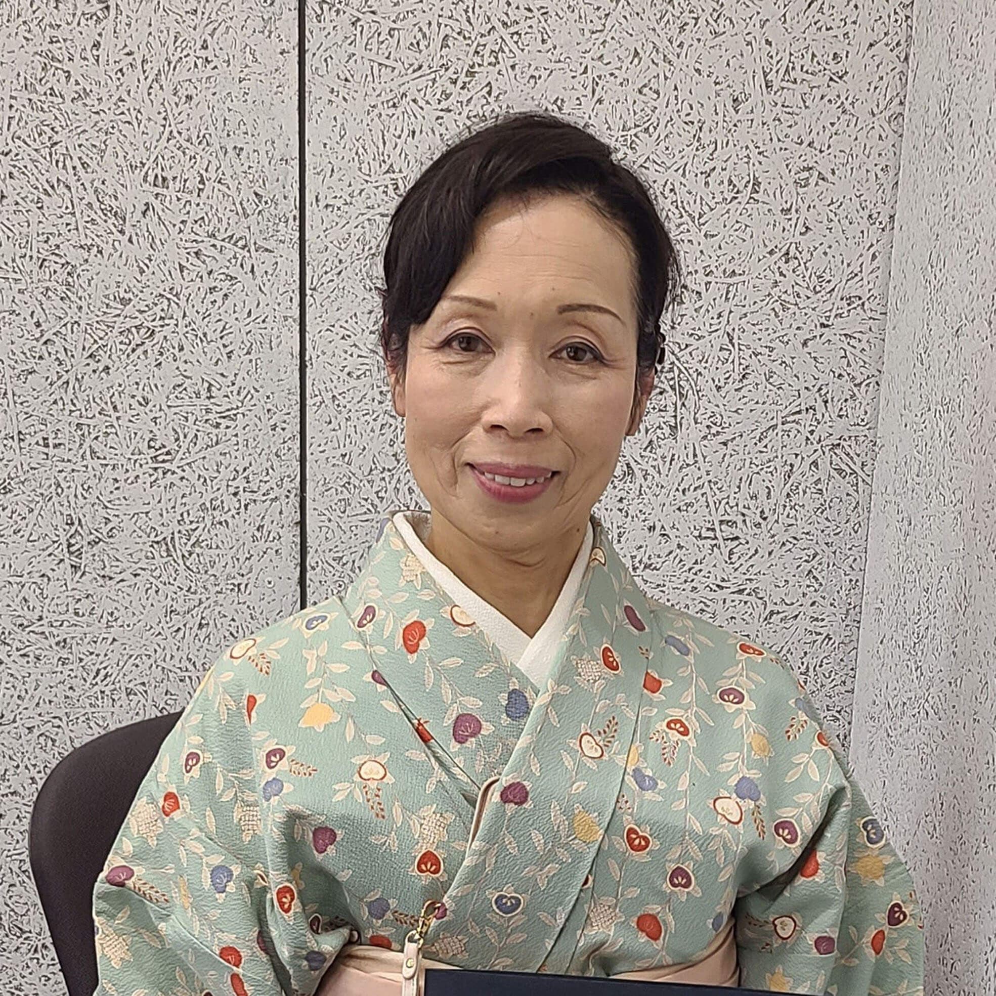 五戸町出身、八戸文化賞受章、八戸市文化協会常任理事、青森県日本舞踊協会会員　若柳貴久永さんの写真1