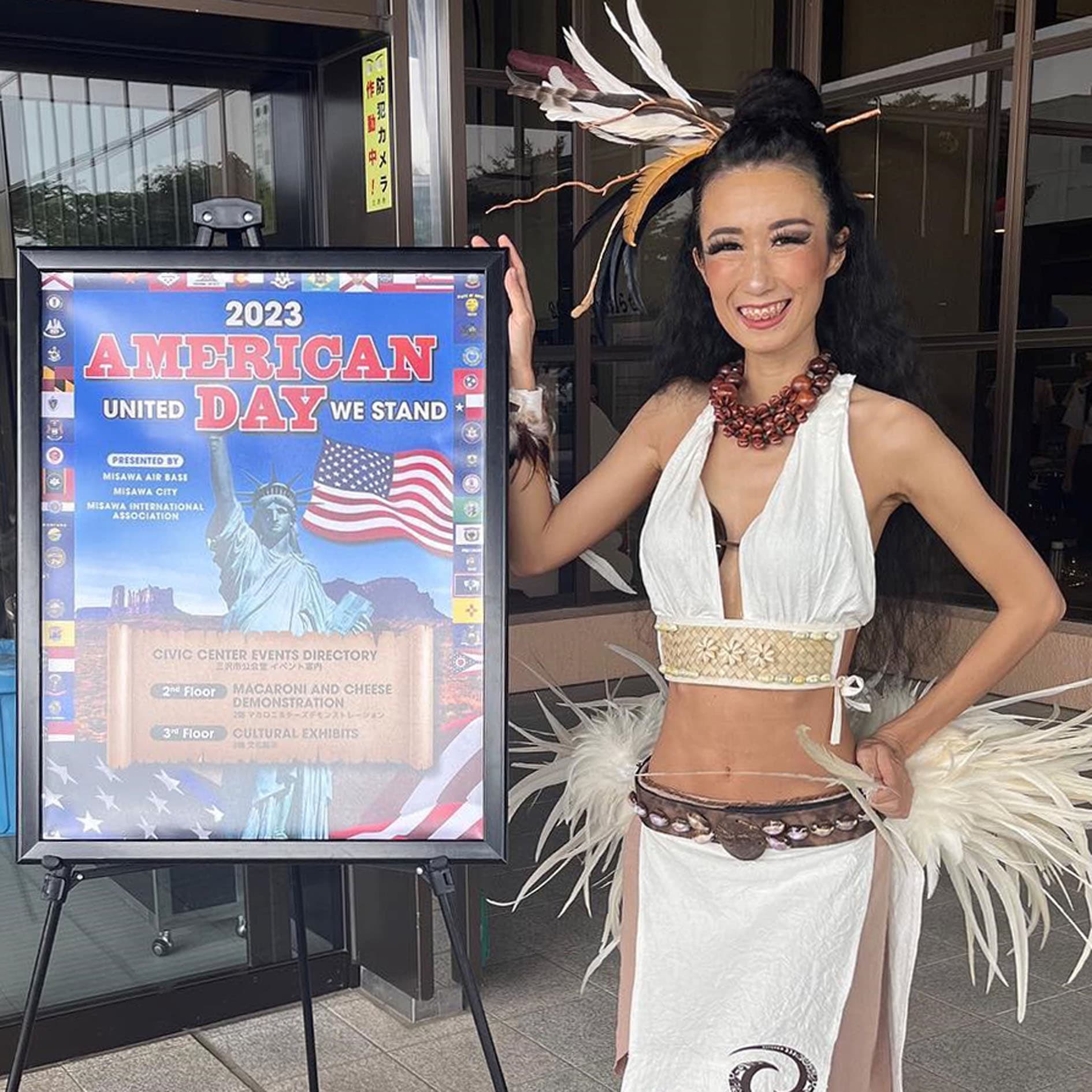  階上出身　タヒチアンダンス教室aoreva代表、八戸きれい海ライオンズクラブ会員　天野よしこさん　30代の写真3