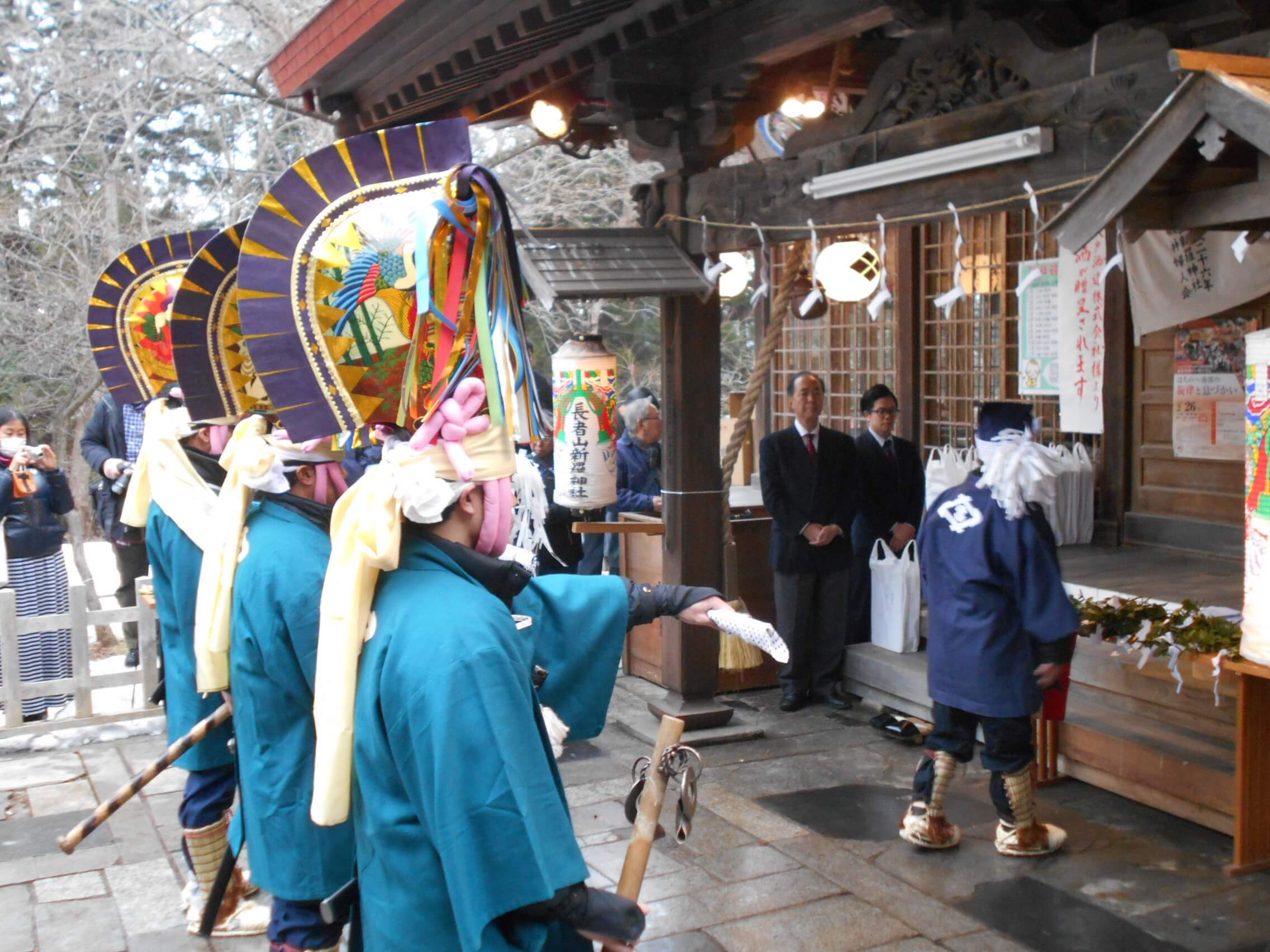 八戸のえんぶり（2月17日早朝 長者山新羅神社参拝）