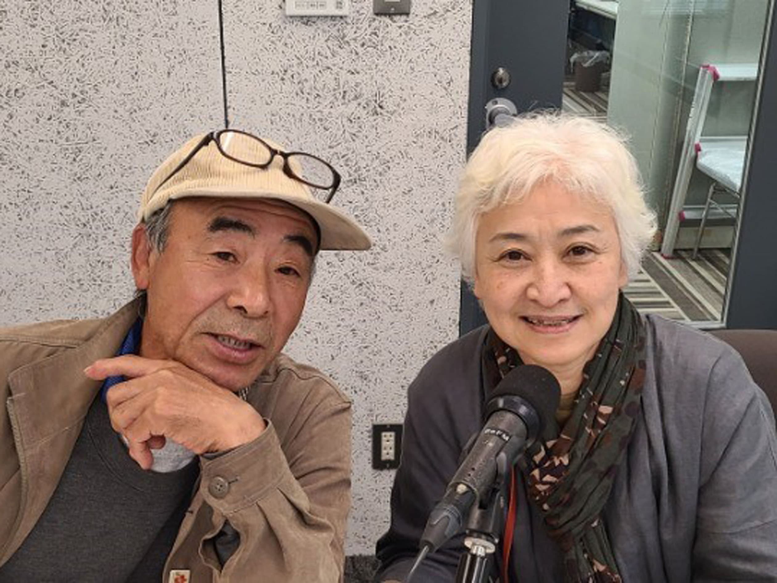 三戸郡出身　佐京窯オーナー　佐京三義さん　60代　
八戸市出身　佐京和子さん　60代の写真1