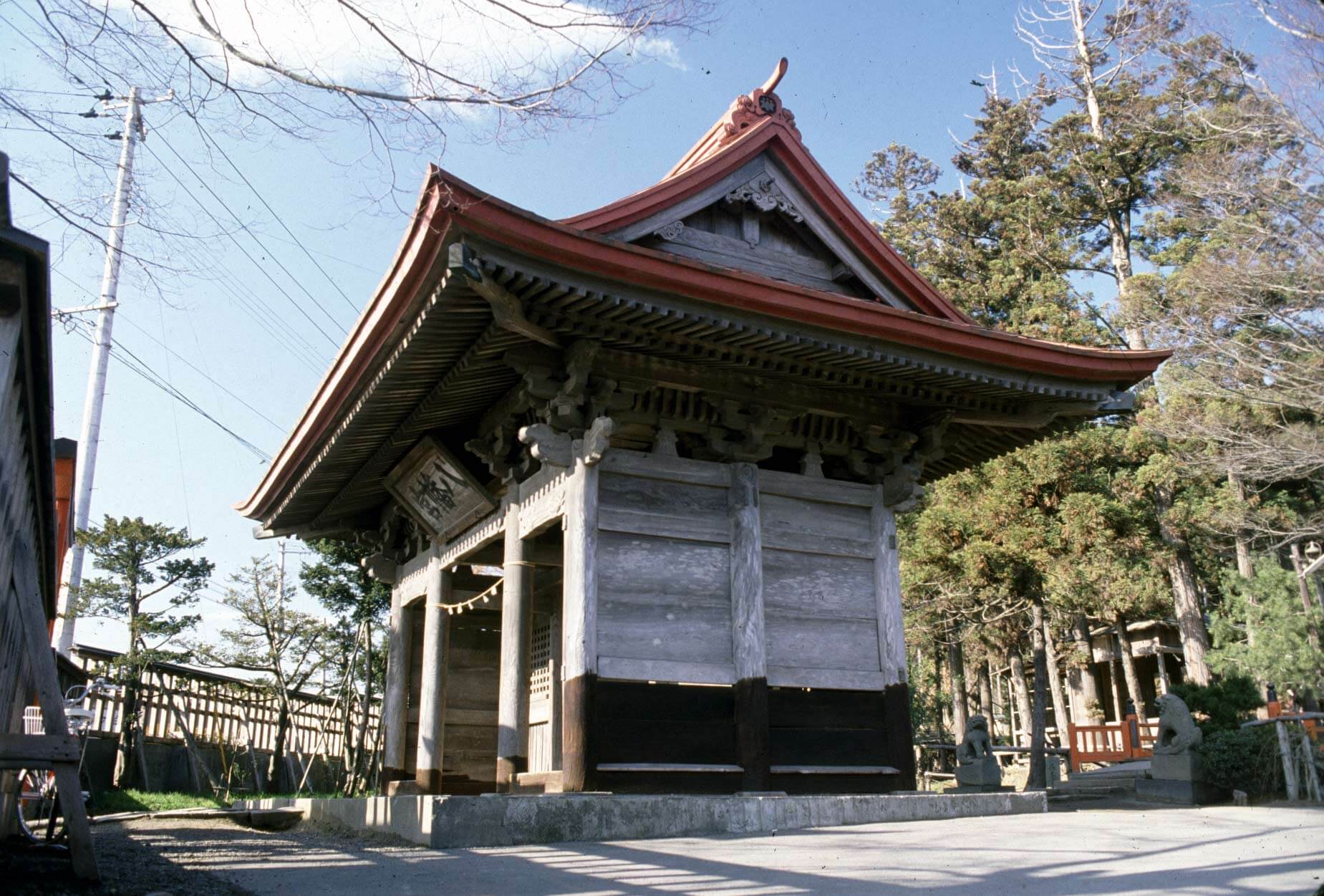 小田八幡宮仁王門